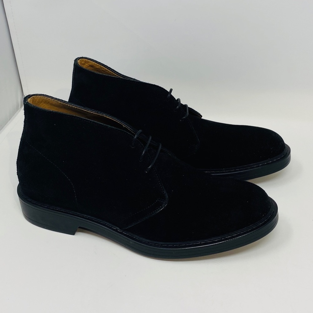 BARNEYS NEW YORK**Black Suede Booties**US 8 $775